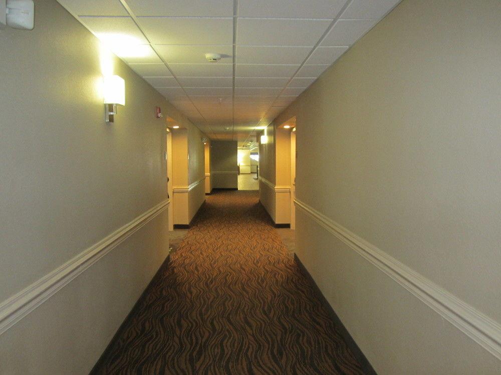Hotel Clarion Pointe Albemarle Exteriér fotografie