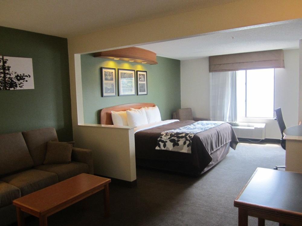 Hotel Clarion Pointe Albemarle Exteriér fotografie