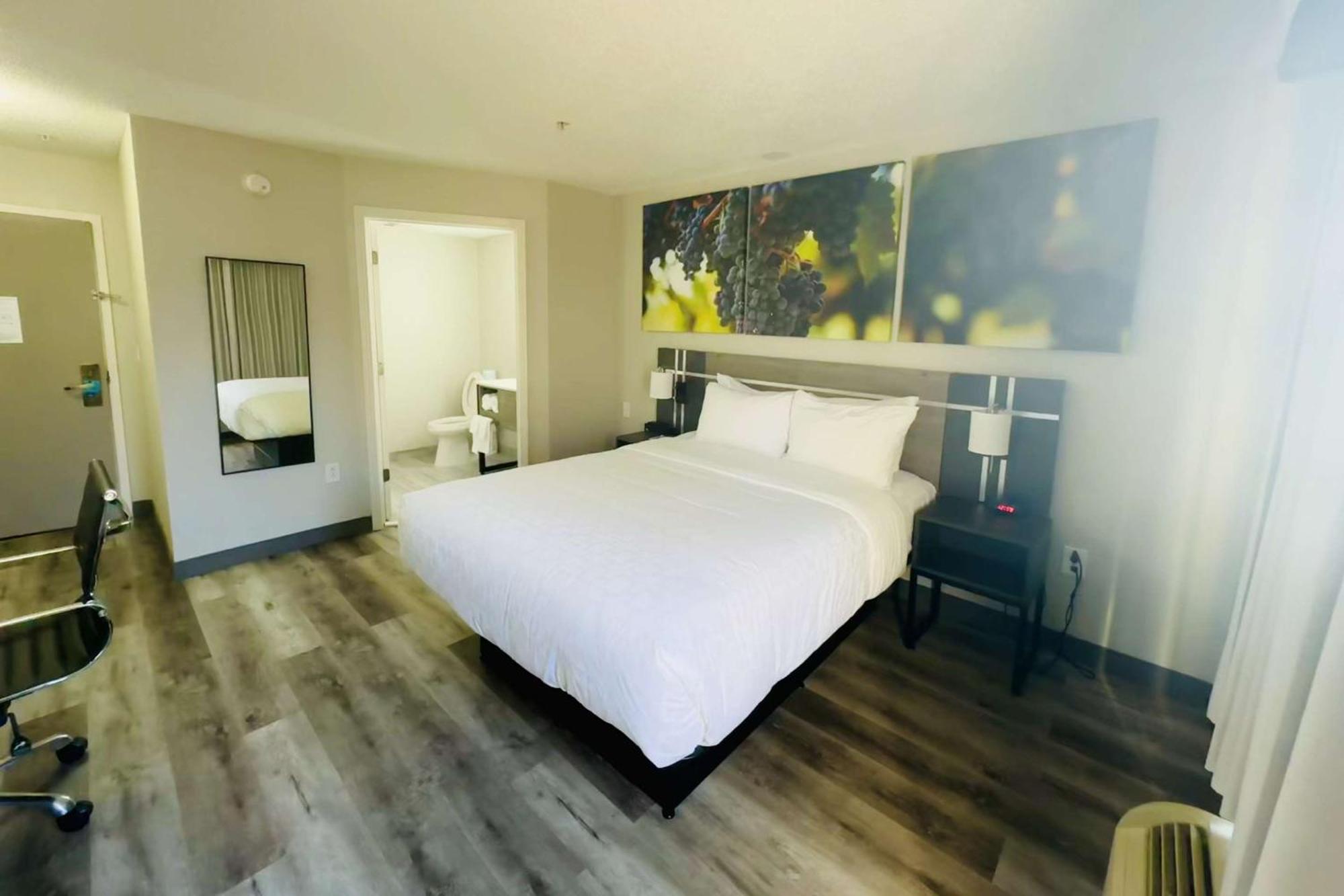 Hotel Clarion Pointe Albemarle Exteriér fotografie