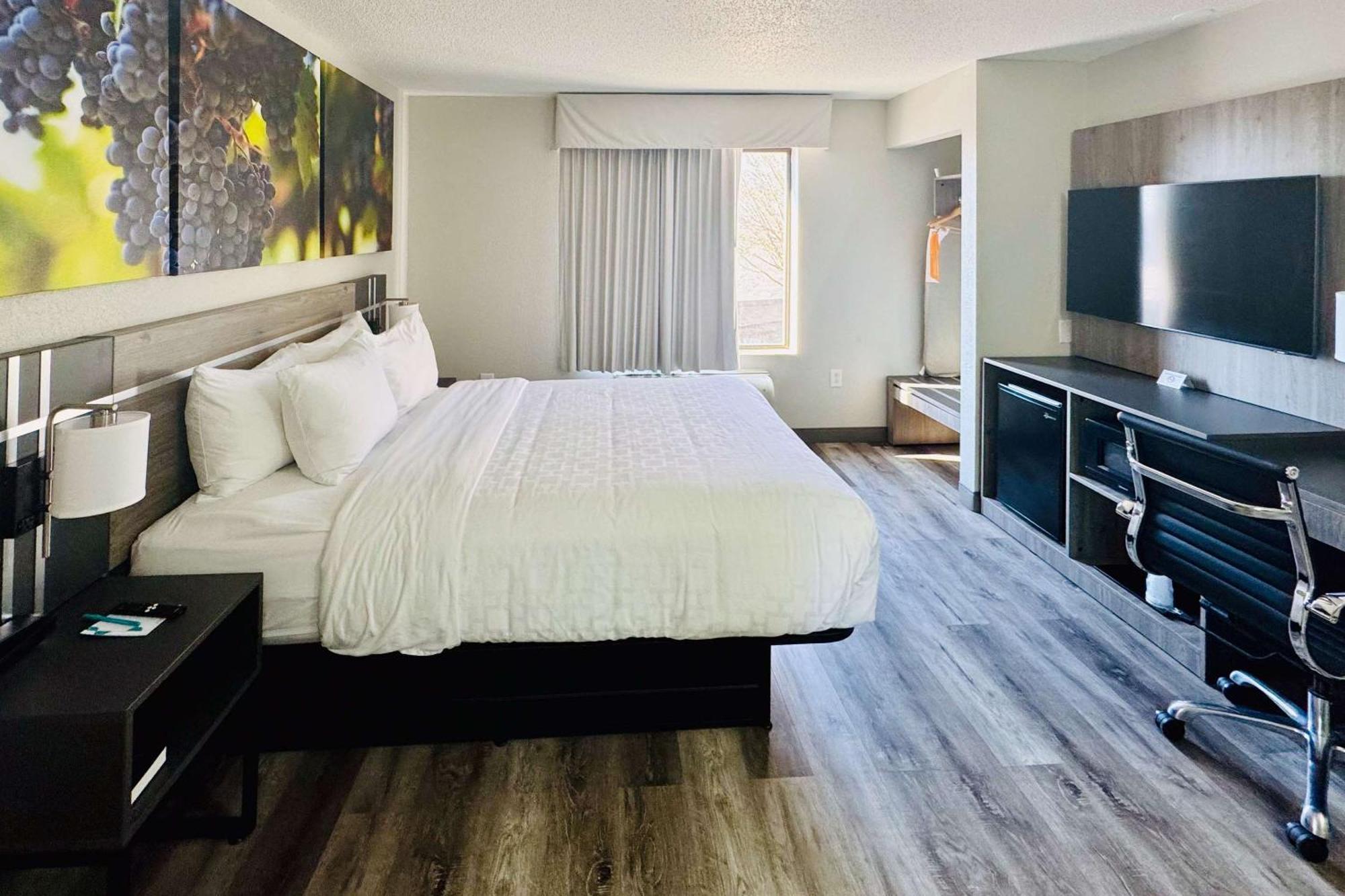 Hotel Clarion Pointe Albemarle Exteriér fotografie