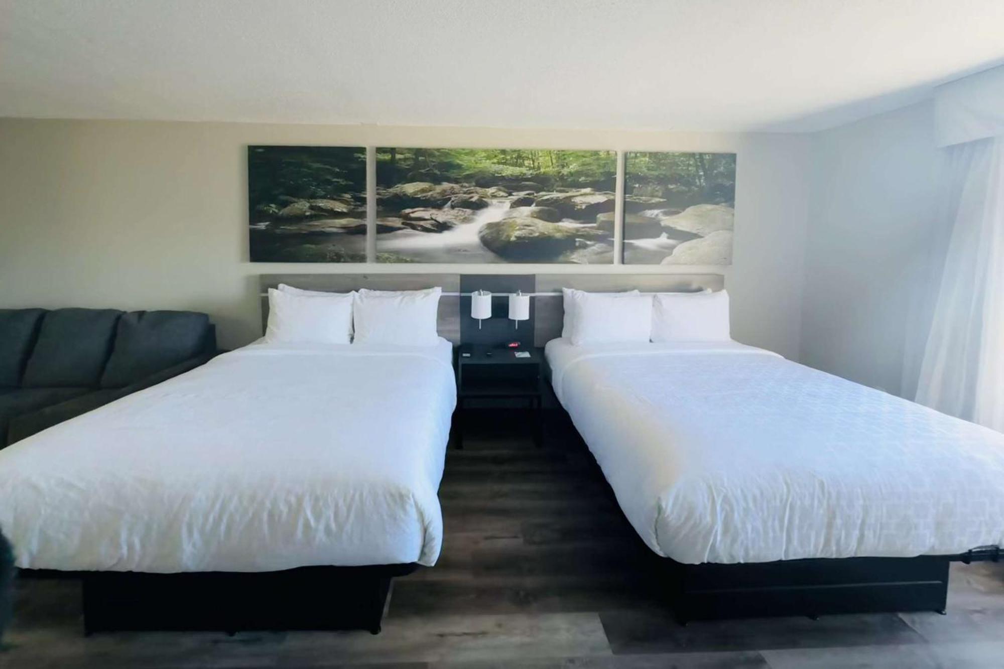Hotel Clarion Pointe Albemarle Exteriér fotografie