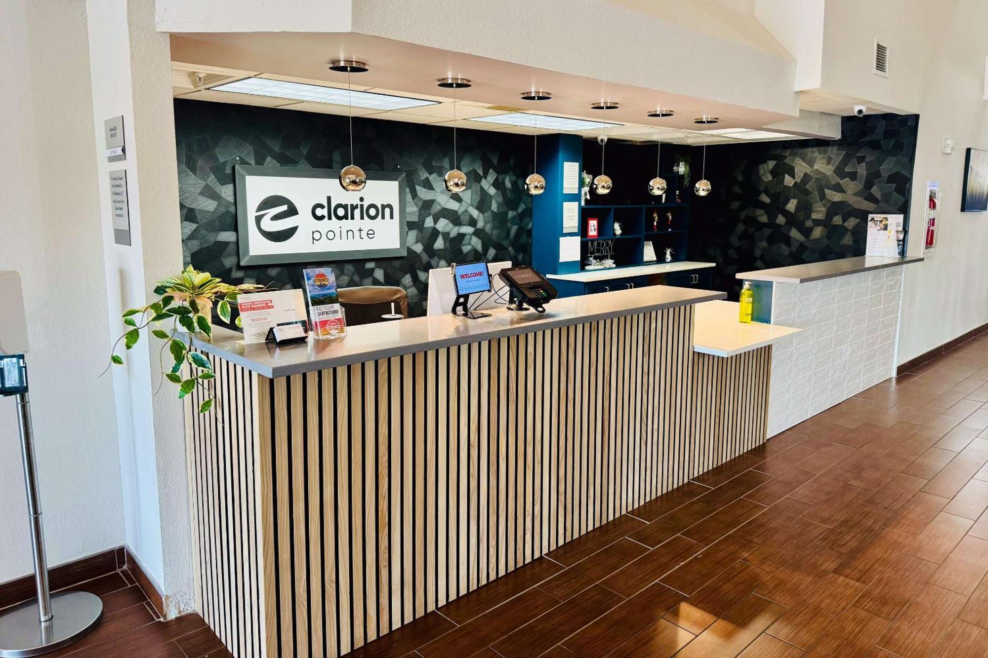 Hotel Clarion Pointe Albemarle Exteriér fotografie