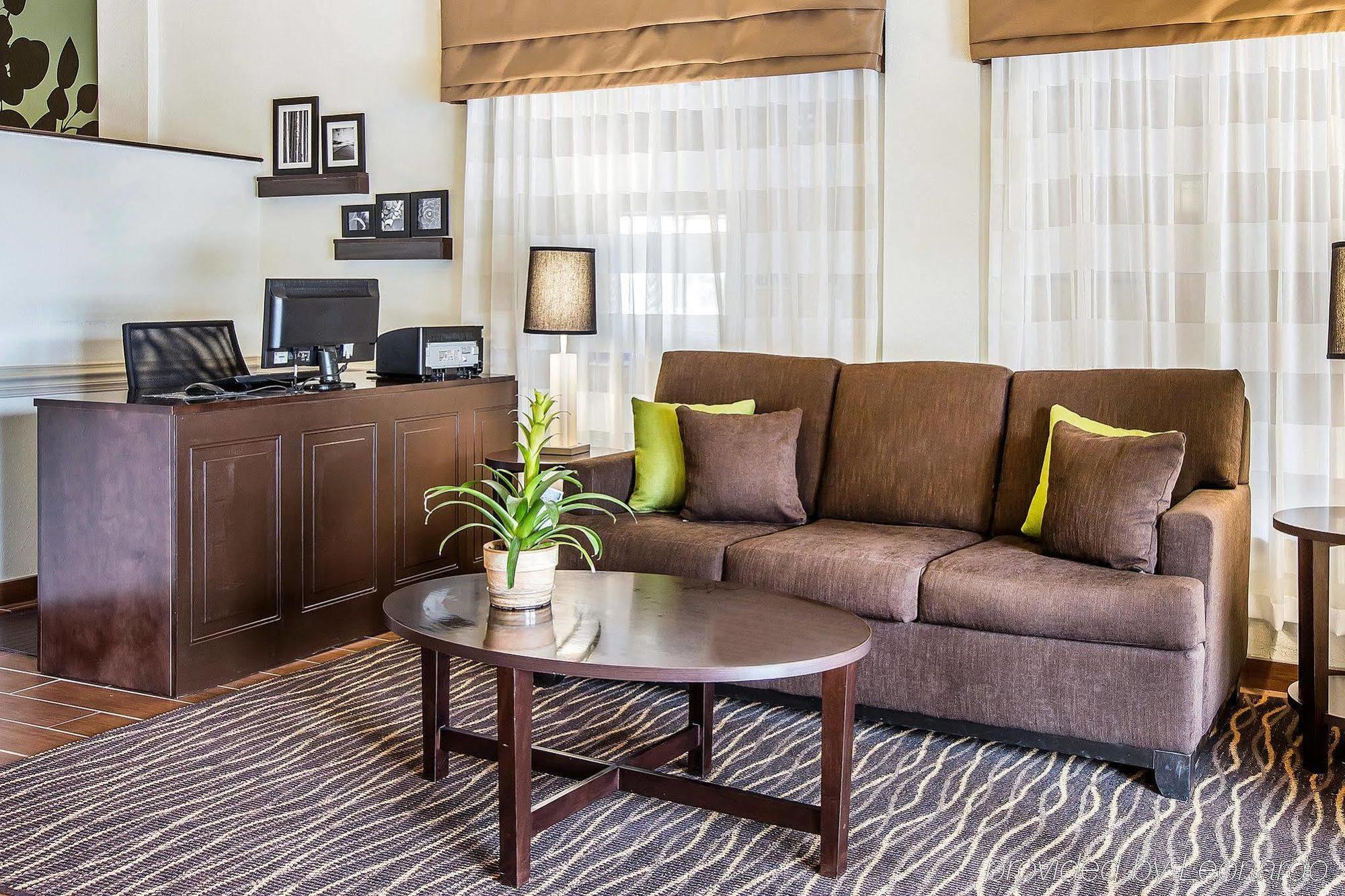 Hotel Clarion Pointe Albemarle Exteriér fotografie